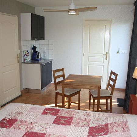 Bed and Breakfast Repos Chez Margot Fajoles Exterior foto